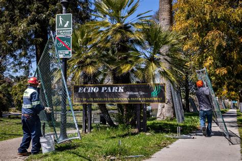 Fence around Echo Park Lake to come down 2 years after it was erected